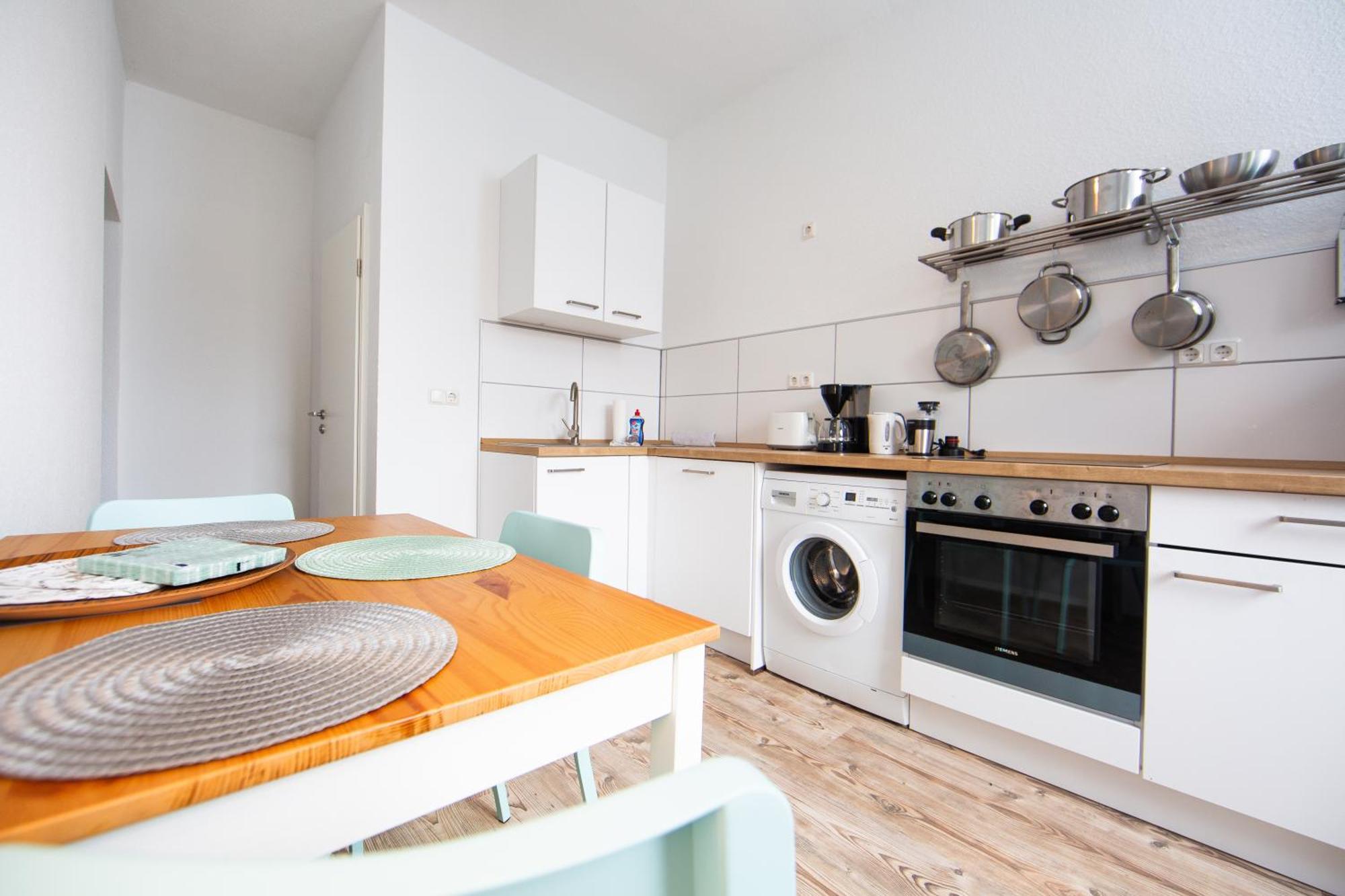 Grossraum-Apartments Mit 2Sz, Wz, Kueche, Smart-Tv, Parken, Etc Erfurt Kamer foto