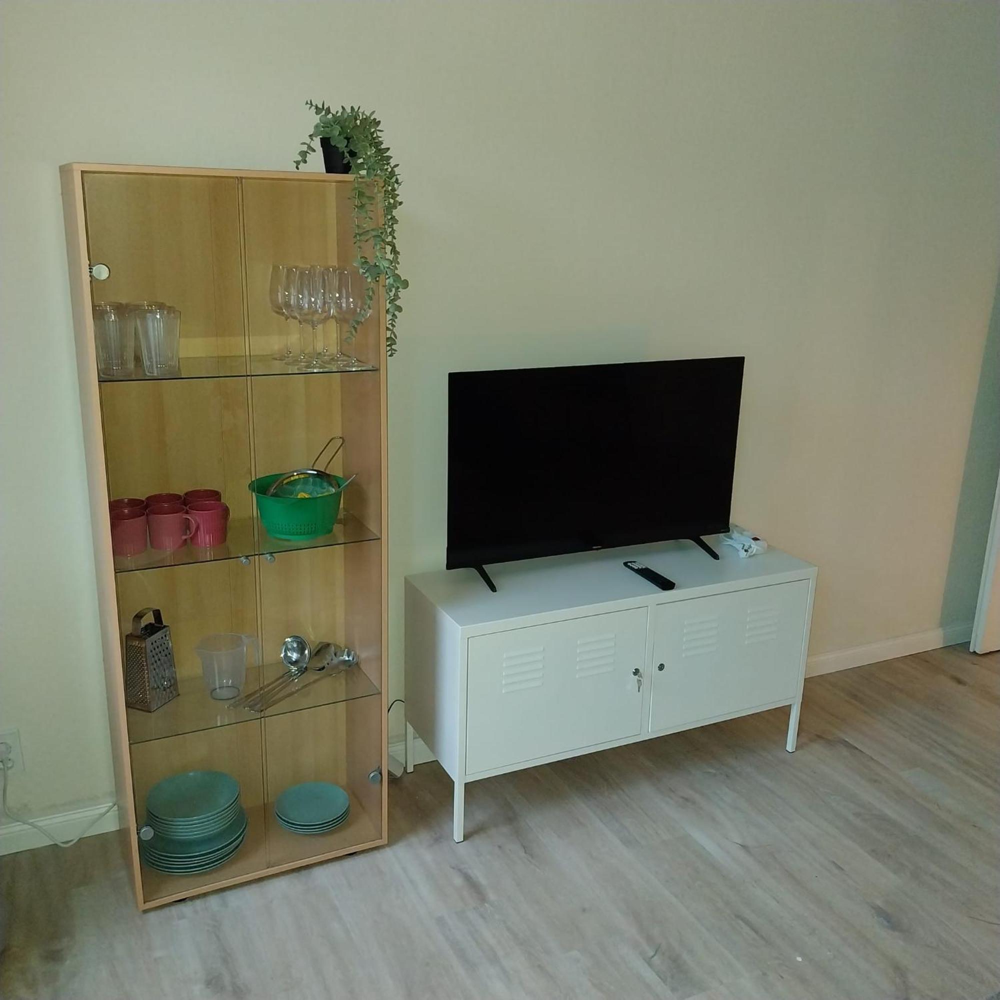 Grossraum-Apartments Mit 2Sz, Wz, Kueche, Smart-Tv, Parken, Etc Erfurt Kamer foto